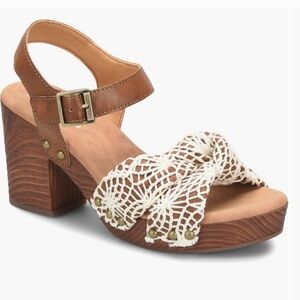 Korks NIB Natalia sling back sandal with block heel, size 9